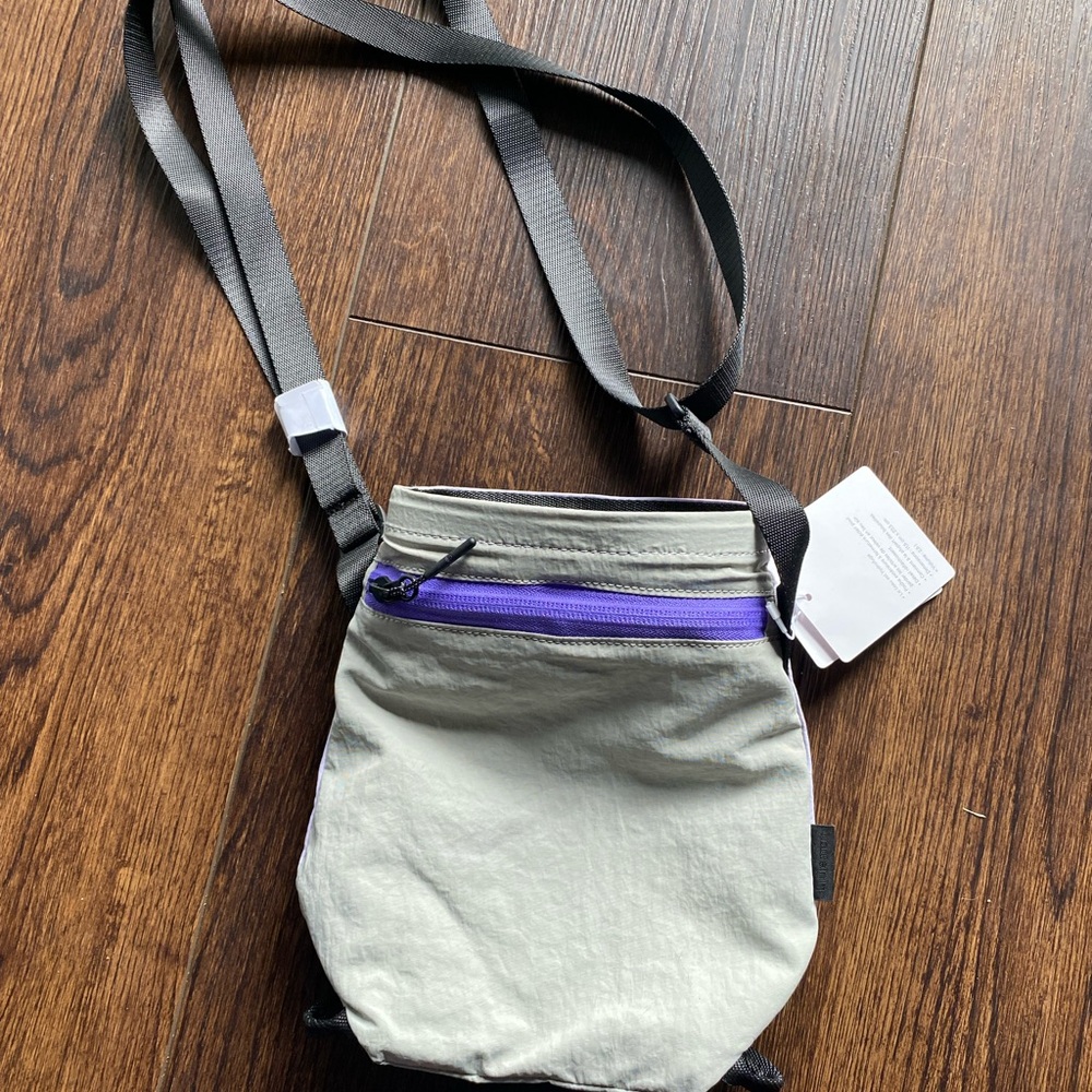 Lululemon water bottle crossbody bag NWT